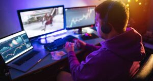 Nam sinh vỡ mạch máu não do mất ngủ sau 4 ngày chơi game liên tục