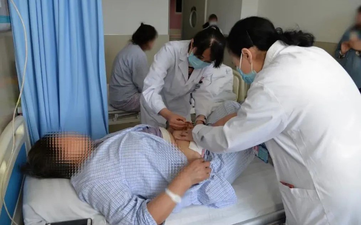 Kiểm tra sức khỏe bắt buộc Sau 45 tuổi: Sàng lọc ung thư và bệnh nguy hiểm