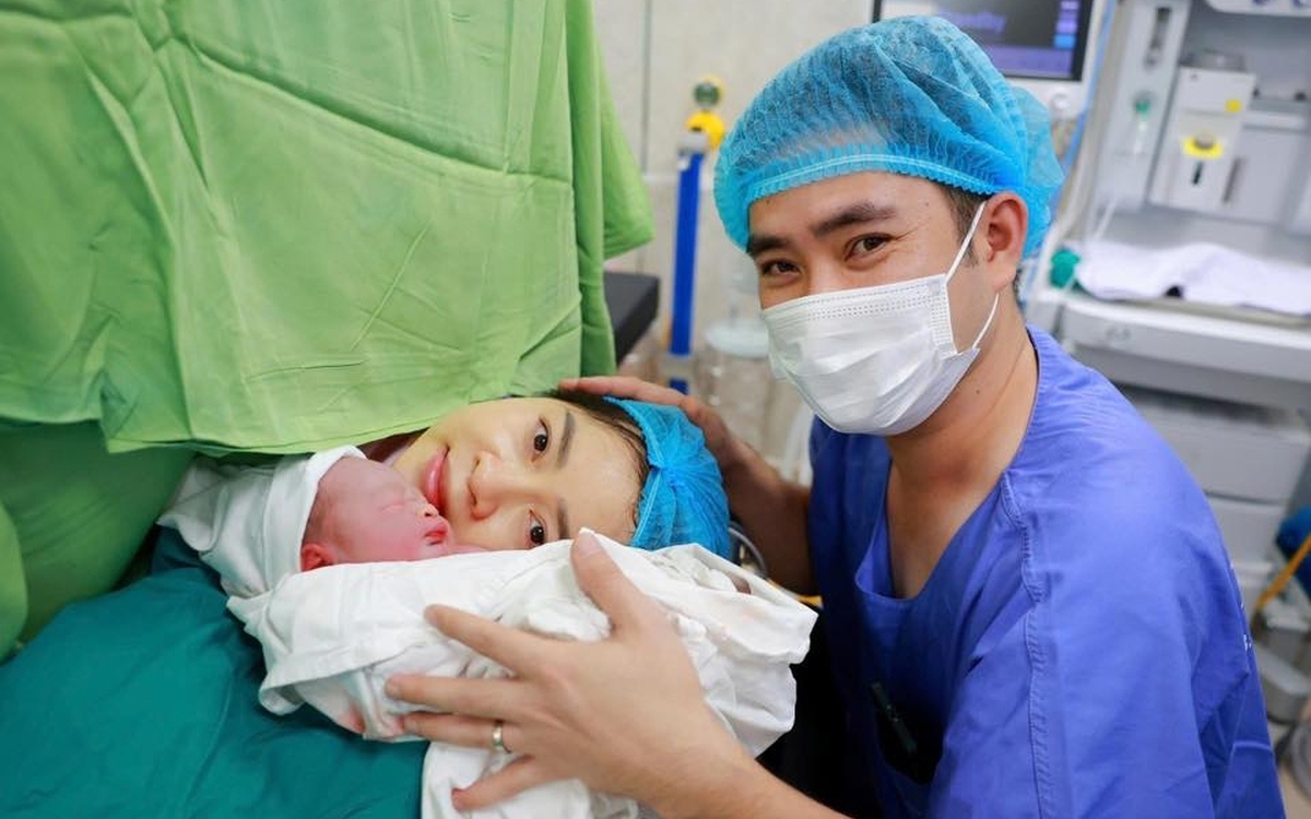 Kỳ tích sinh non tại Bệnh viện Phụ sản Hà Nội: Hai trẻ chào đời cách nhau 13 tuần