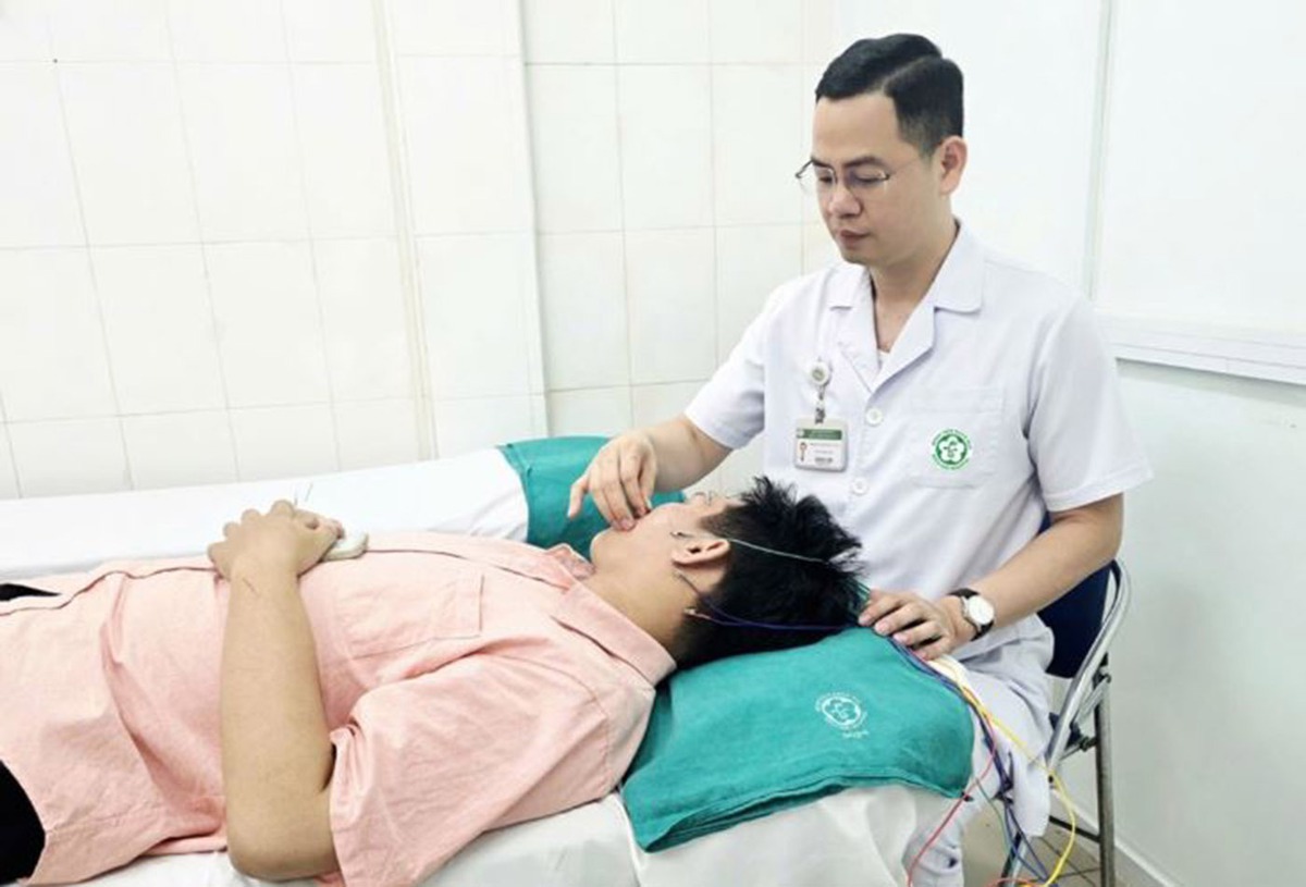 Liệt mặt mùa hè: Nguyên nhân và cách phòng tránh hiệu quả cho sức khỏe