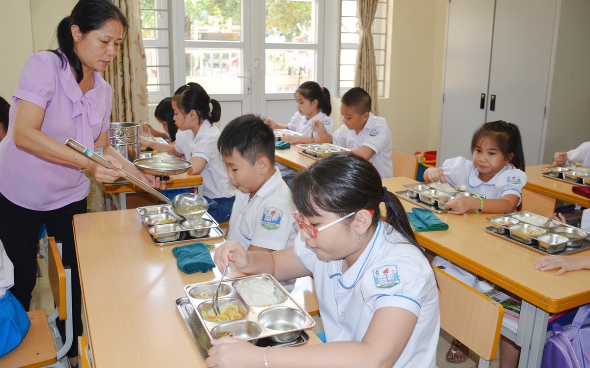 Ngăn thực phẩm bẩn từ gốc: Trách nhiệm người đứng đầu bếp ăn tập thể 2026