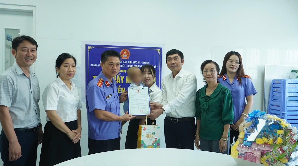Bé trai 2 tuổi bị bạo hành ở TP . HCM được ra viện và chuyển đến Trung tâm chăm sóc