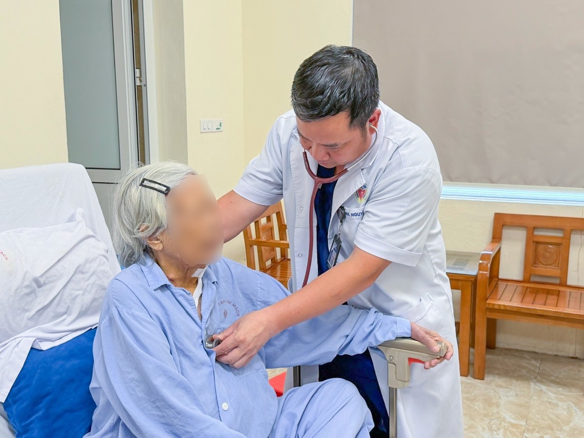 Hồi sinh trái tim già bằng kỹ thuật TAVI hiện đại tại Bệnh viện E năm 2026