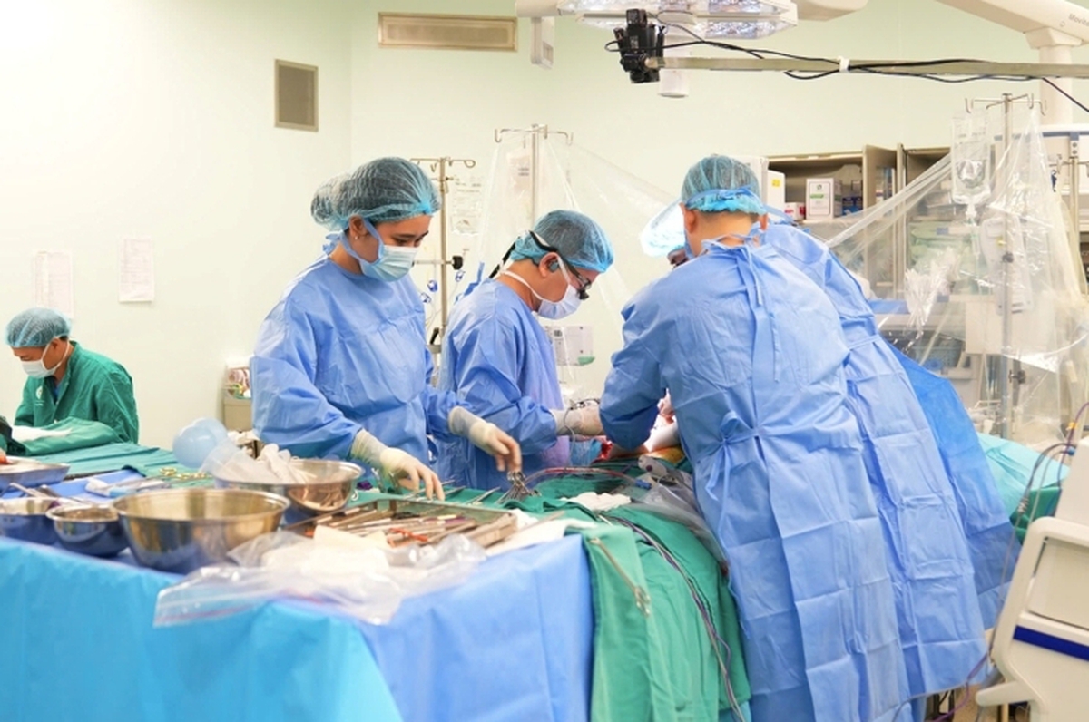 Nữ bệnh nhân chết não hiến đa tạng , hồi sinh kỳ diệu cuộc sống cho ba người