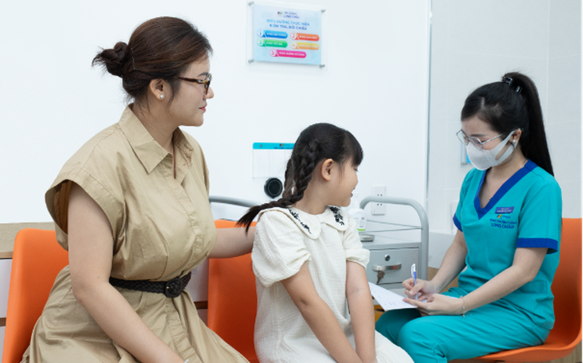 Từ 1/7, ưu tiên tiêm vắc xin HPV cho bé gái 12 tuổi tại 4 tỉnh khó khăn, vùng sâu vùng xa