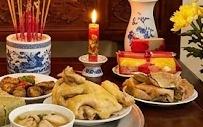 Bàn thờ Thần Tài Thổ Địa trang trọng ngày Rằm